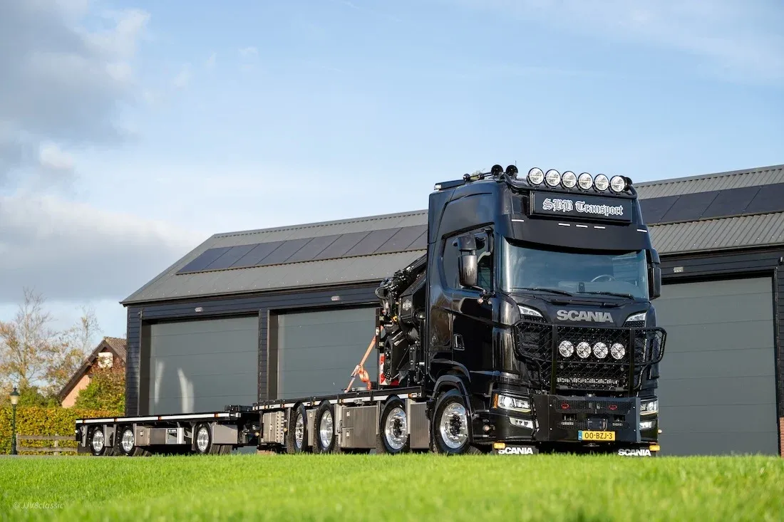 scania-530s-voor-sbb-transport.webp